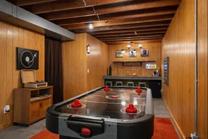 Lakeview Cabin > Unique Mid-Century Tucked in Bluff - Image 4