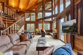 Lakeview Cabin > Unique Mid-Century Tucked in Bluff - Image 3