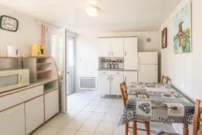 Les Volets Bleus Cottage - Image 3