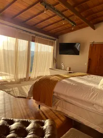 Girassol Cabin with amazing views and heated pool - Image 2