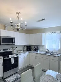 House in Lagrange - Image 4