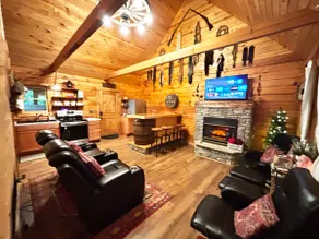 River Loft Gibson Cabin on Dale Hollow Lake. - Image 5