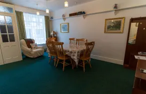 Katie's Town House - Image 4