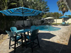 ItsAlwaysSunny ~ Backyard Oasis, Game Room, Bikes - Image 4