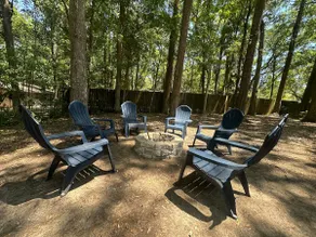 Gainesville Gem off University Ave: 4BR Sleeps 12 - Image 4