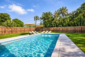 Heated Pool + Lanai | 10 min Beach | Game Room - Image 2