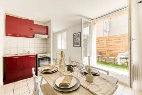 Bright, cozy haven in downtown Tarbes, with sun terrace - Image 4