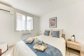 Bright, cozy haven in downtown Tarbes, with sun terrace - Image 3