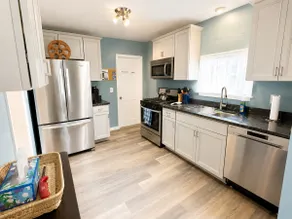 Modern Milford Getaway-Near Cincinnati •Sleeps 6 - Image 4