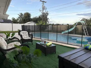 Anysel Pool house - Image 2