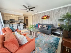 Anysel Pool house - Image 4