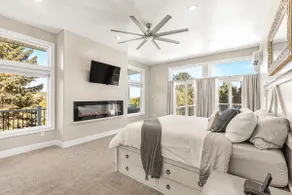 Luxury home with pool and a park! - Image 3