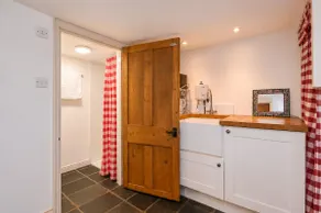 Garden room, central Winchester - Image 4