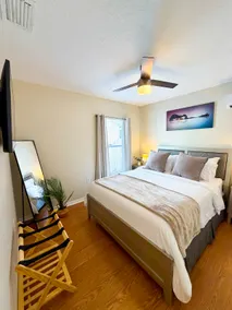 Cozy Luxury Apartment - Image 3