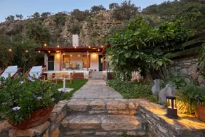 Yiamas Seaside Cottage in Paliokastro near Heraklion City - Image 2