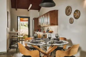 Yiamas Seaside Cottage in Paliokastro near Heraklion City - Image 3