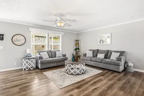 Farm Charm - Lakeview, Spacious, Modern 5BD - Image 4