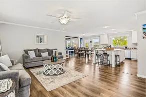 Farm Charm - Lakeview, Spacious, Modern 5BD - Image 2