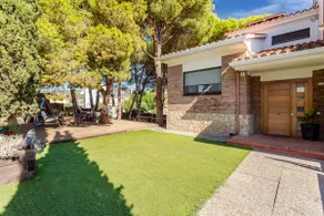 EL BOSQUET. CHALET WITH OCEAN VIEWS AND POOL - Image 4