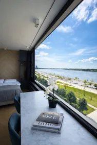 Panoramic Riverside suite 5 - Image 3