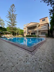 Al Fardous Luxury Vacation Home - Image 2