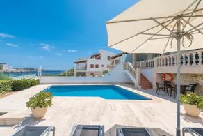 Villa Marsal 150m Beach | SM Holiday Properties - Image 4