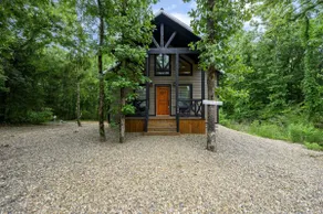 Moonlit Pines | Hot Tub • Fire Pit • Broken Bow - Image 4