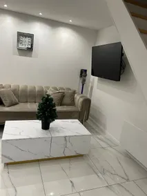 For rent, new chic and quiet 2 bedroom - Image 2