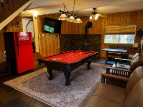 Sleeps 20 | A/C • Game Room • Dog Friendly - Image 5