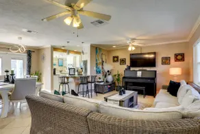 Waterfront Oasis! Heated Pool, 2 Docks & Boat Lift - Image 5