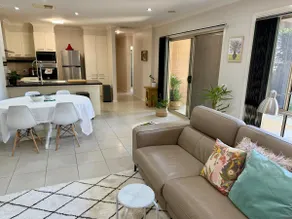 Protea Villa - Central Wodonga - Image 2