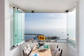 Dolphin Suite, beachfront. Frontline. - Image 2