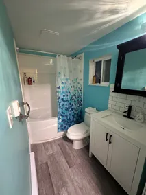 Frankies Westshore Hideaway - Image 3