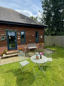 Willow Barn luxury countryside accommodation in Bury St Edmunds - Image 2