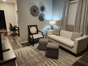 Modern 1 Bedroom Unit | Private | Great Location! - Image 3