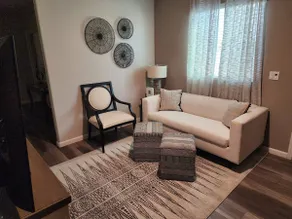 Modern 1 Bedroom Unit | Private | Great Location! - Image 4