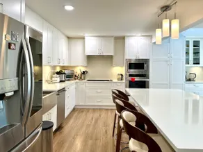 4BR Family Home • West Side • Free Parking & Pets - Image 2