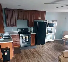 The Gray House - Image 3