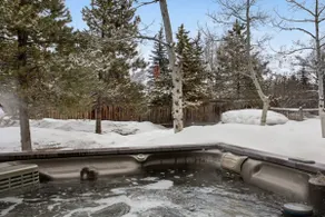 Central EagleVail Home with Private Hot Tub - Image 3