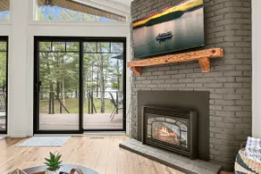 Mermaid House on Blue Lake- paddle boards, kayaks, and pontoon available - Image 4