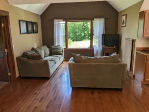Hilltop Hideaway - Image 3