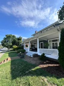 BC, JMU, Hburg, Shenandoah Valley sleeps 8 home - Image 3