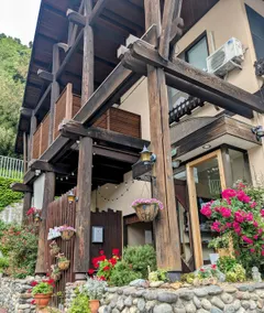 Guesthouse with private sauna and resutaurant - Image 2