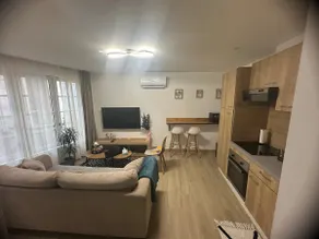 2-bedroom city center - Image 5