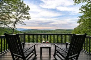 Amazing Mountain Views Hot Tub Dog Friendly - Image 2