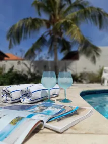 Family friendly 8 guest home, 5 min walk to beach! - Image 3