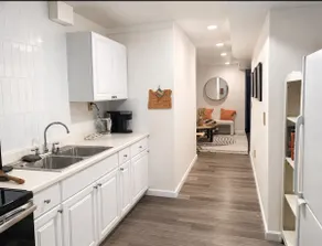 Cozy Suite • Spacious 2BR Apt • Quiet • Private - Image 4