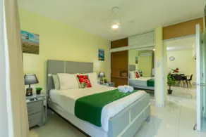Air-conditioning , BBQ, Downtown city, just 3 minutes from the cable car and the beach - Image 3