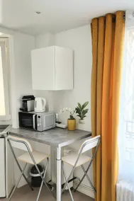 Paris studio 16 near the Eiffel Tower - Image 5
