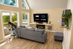 Hot tub * Sauna * Home theater * Game Room * View - Image 5
